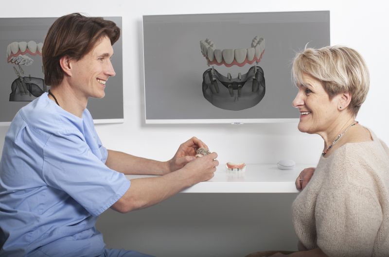 Pilnas žandikaulio dantų atkūrimas. Kiek laiko trunka gydymas?